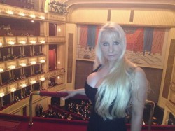 Vanessa Montagne shows off her huge cleavage at opera